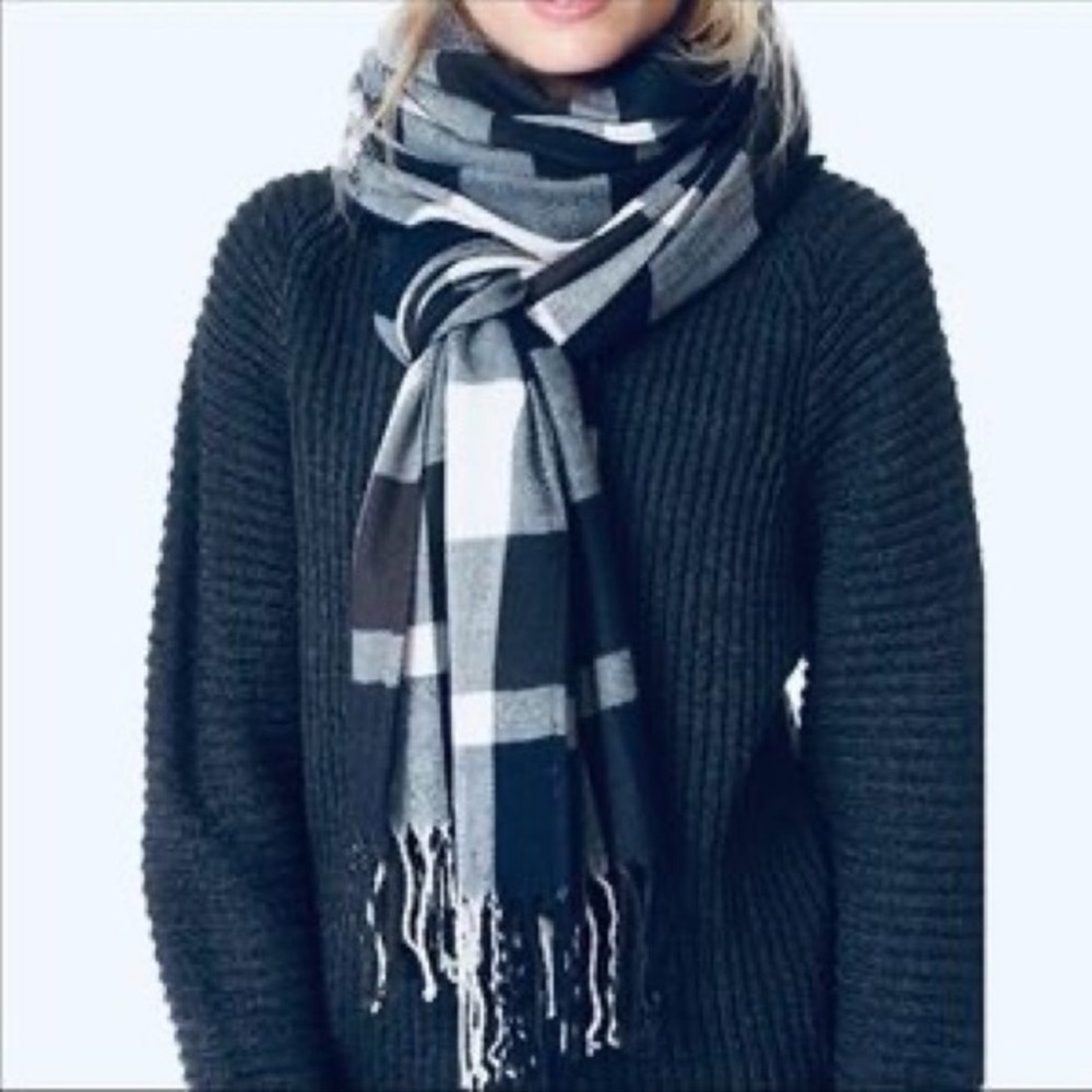 Plush Apparel Ultra Soft Plaid Scarf, White/Navy/Charcoal